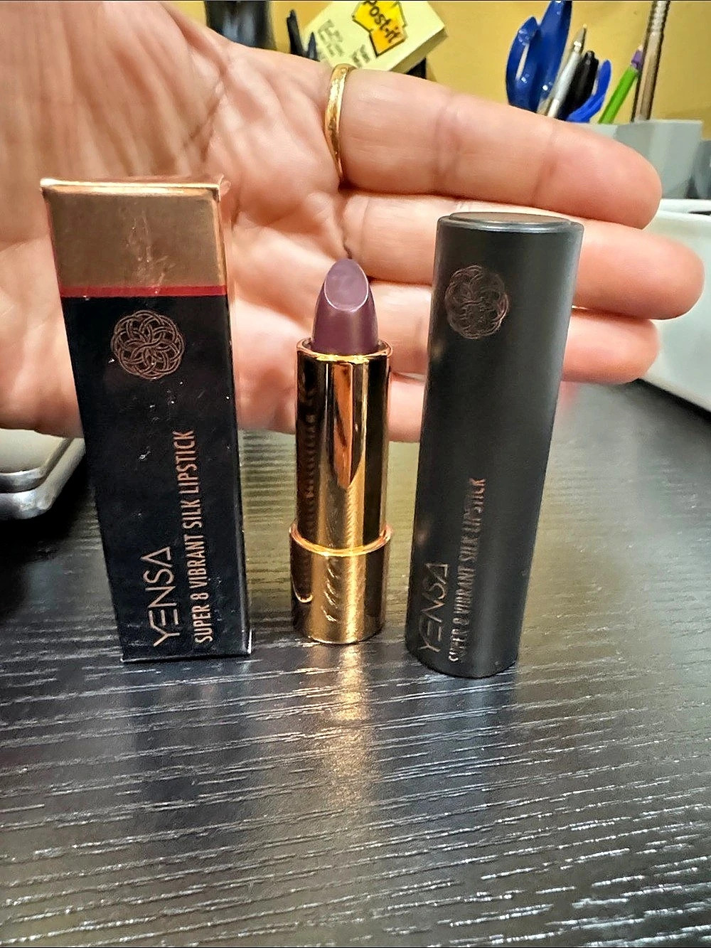 Yensa Super 8 Vibrant Silk Lipstick shade  Captivate NWT deep plum color